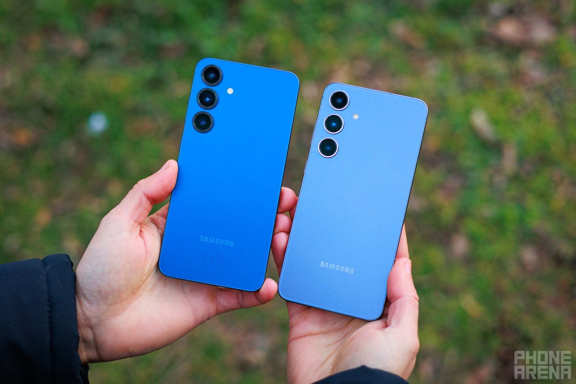 Can you spot the changes? Not from this angle, you can&#039;t! (Image by PhoneArena) - Samsung Galaxy S25 Plus vs Galaxy S24 Plus: A minor upgrade if we&#039;ve seen one