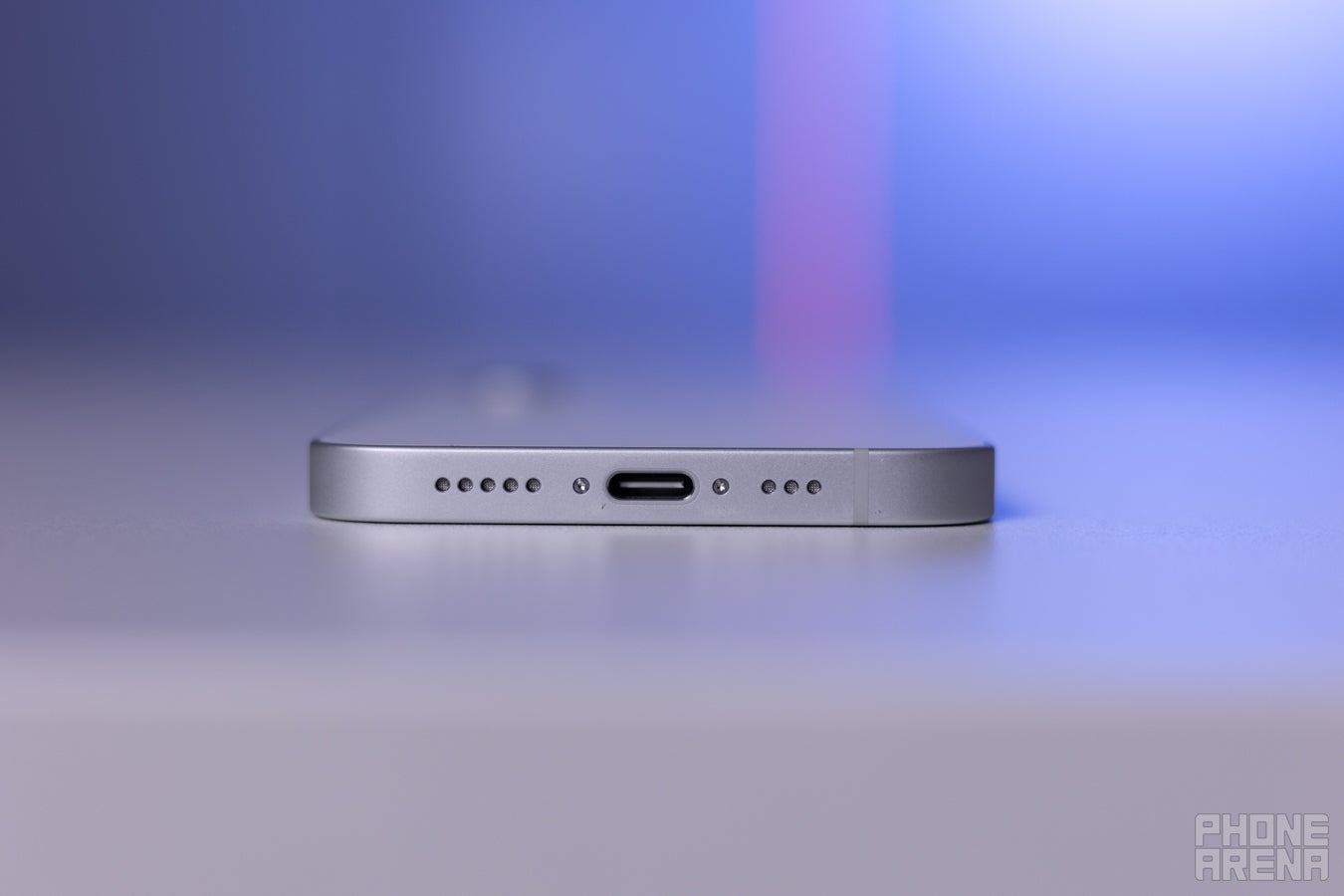 iPhone 16e Review: No Man's Land