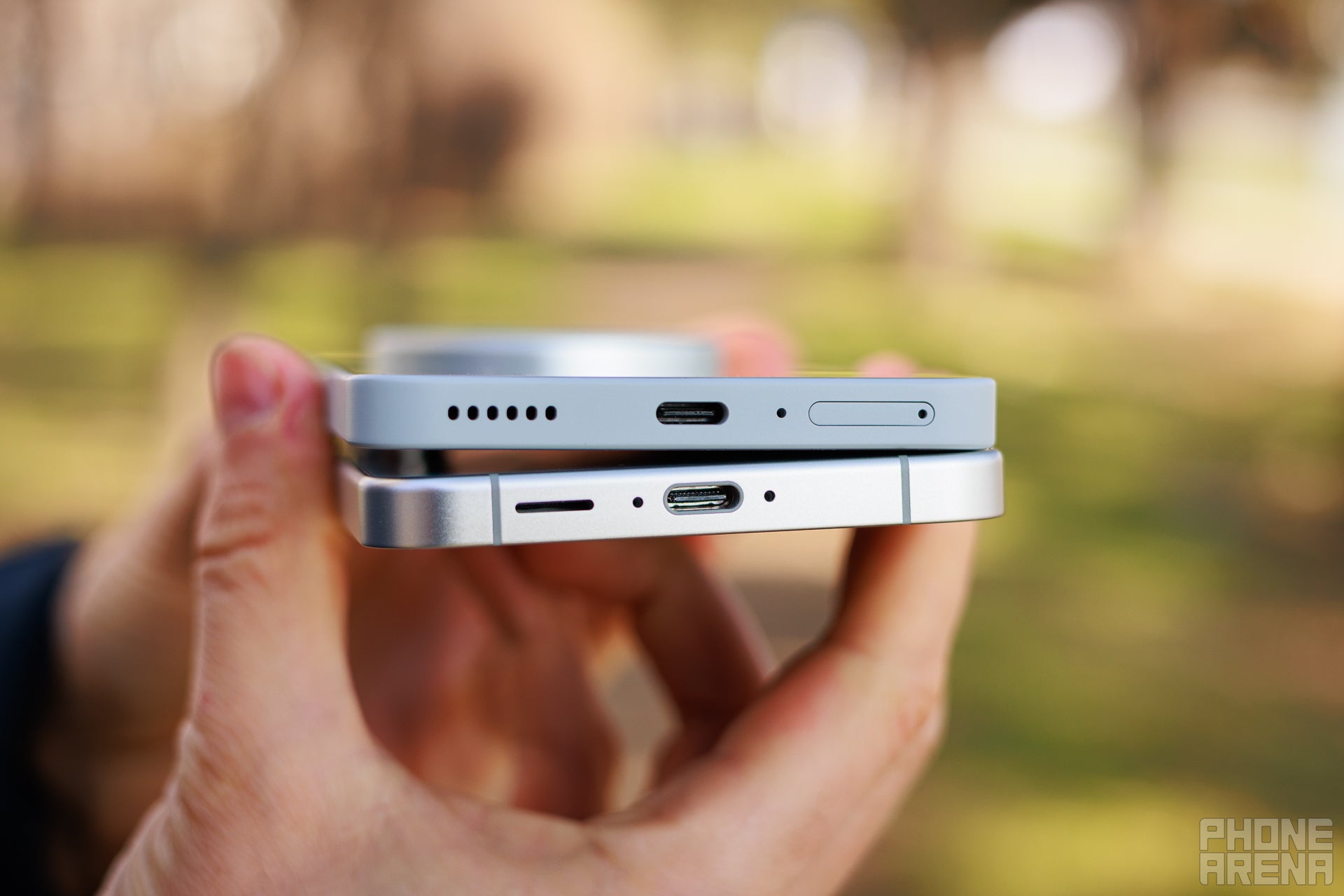 Nothing Phone (3a) Pro vs Samsung Galaxy S24 FE: You are not a "Pro" just because your name says so