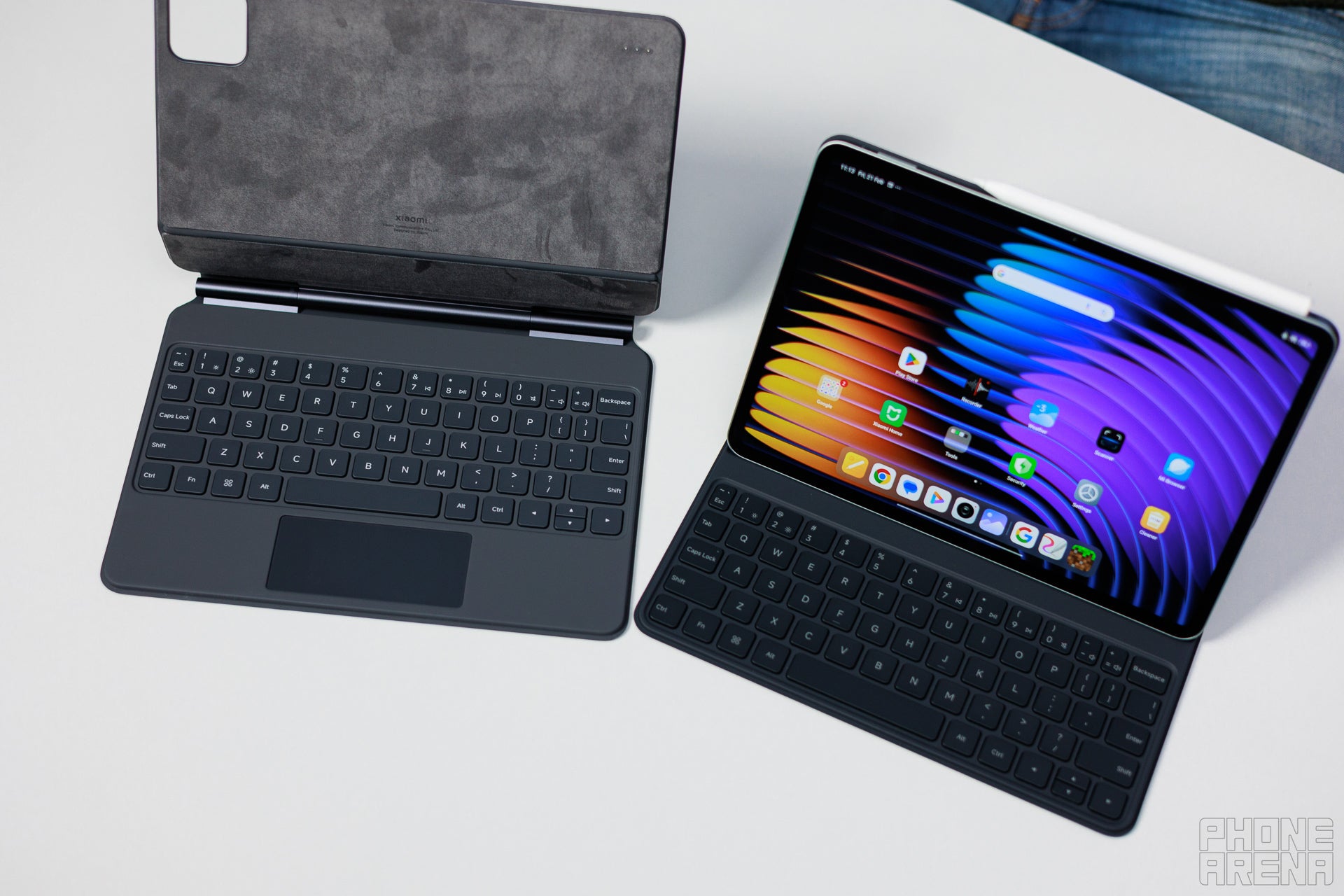 Xiaomi Pad 7 Pro Keyboard (right) is more compact, but lacks the trackpad (Image by PhoneArena) - Xiaomi Pad 7 Pro Review: Excellent value tablet with a few flaws