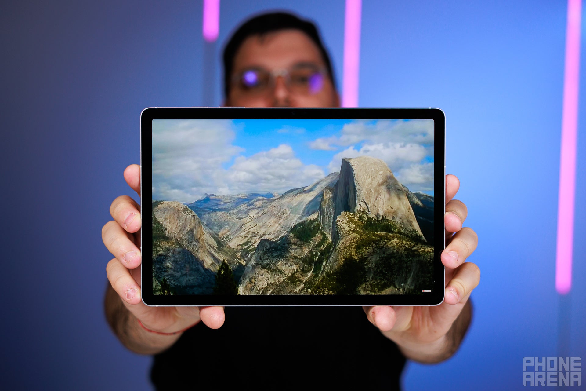 The LCD screen on board isn't half-bad (Image by PhoneArena) - Samsung Galaxy Tab S10 FE Review: The budget tablet that just makes sense