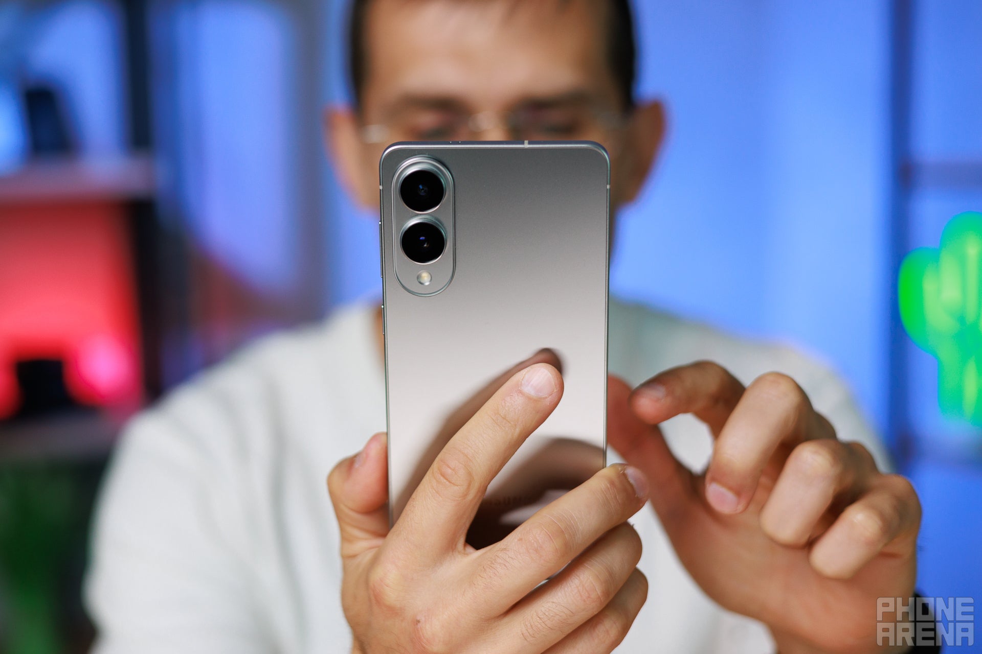 (Image by PhoneArena) - Samsung Galaxy S25 Edge Review: Slim body, slim battery
