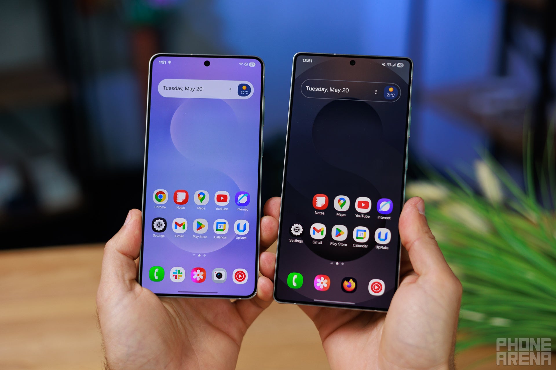 Displays are just as good (Image by PhoneArena) - Galaxy S25 Edge vs Galaxy S25 Ultra: Beauty versus brawn