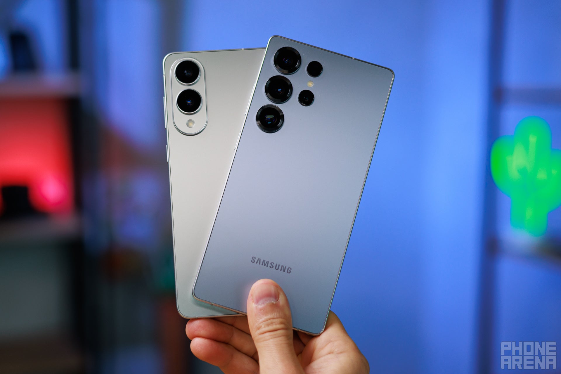 The Galaxy S25 Edge is a stunning device (Image by PhoneArena) - Galaxy S25 Edge vs Galaxy S25 Ultra: Beauty versus brawn