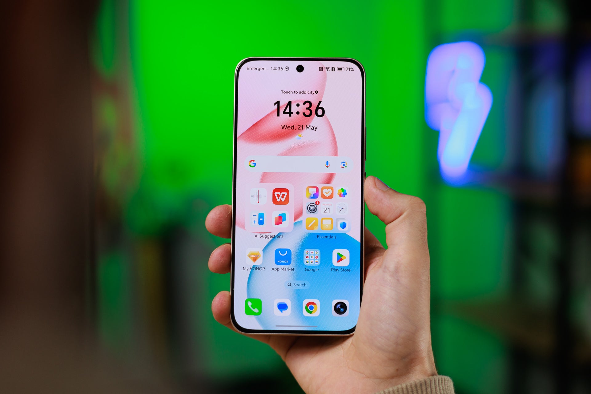 MagicOS 9 powered by a Snapdragon 7 Gen 3 | Image by PhoneArena - Honor 400 5G Review: Form meets function