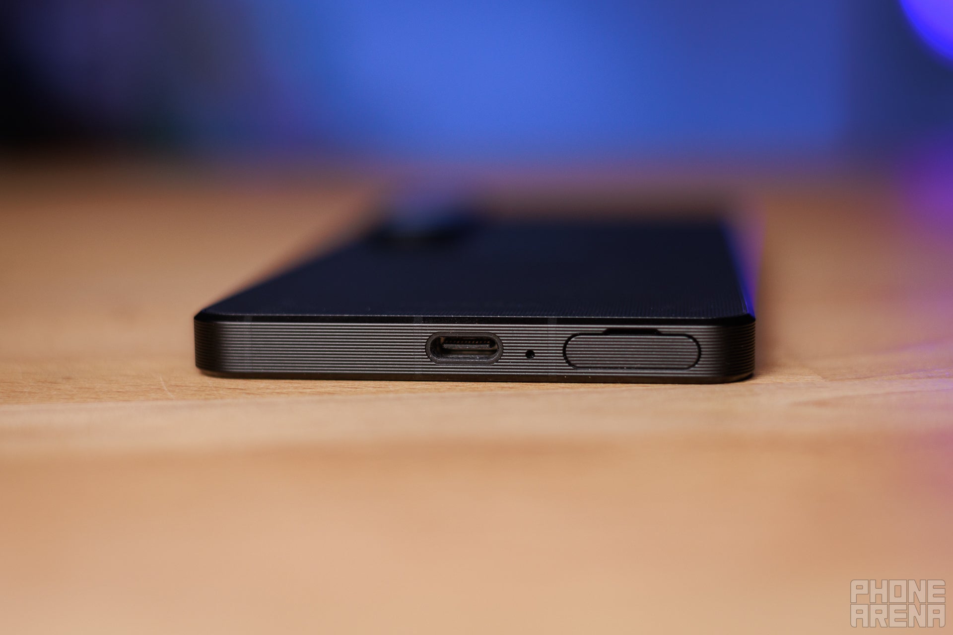 I USB-C a microSD card tray on the right there - Sony Xperia 1 VII review: great hardware...