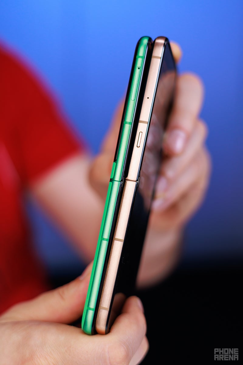 Motorola Razr (2025) vs Razr Ultra (2025): one is a pretty cover, the other is the whole package
