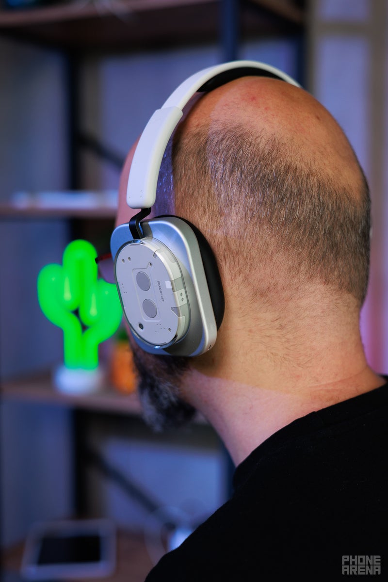 Nothing Headphone (1) review: the wow factor
