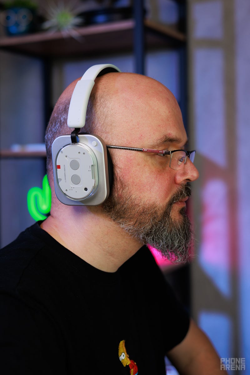 Nothing Headphone (1) vs AirPods Max: the Android AirPods?