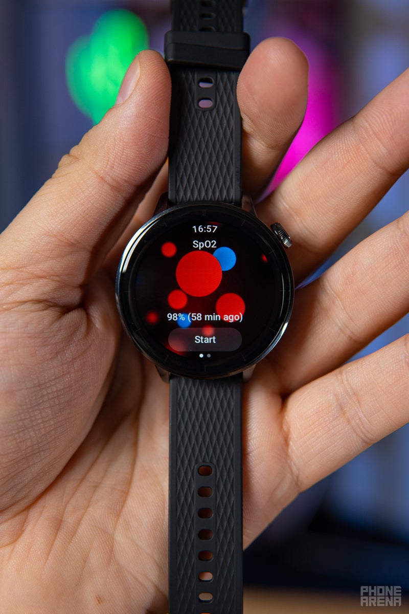 OnePlus Watch 3 43mm Review: The compact battery champ