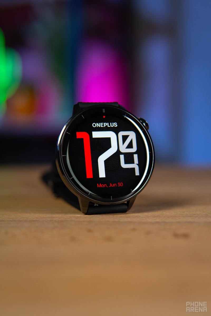 OnePlus Watch 3 43mm Review: The compact battery champ