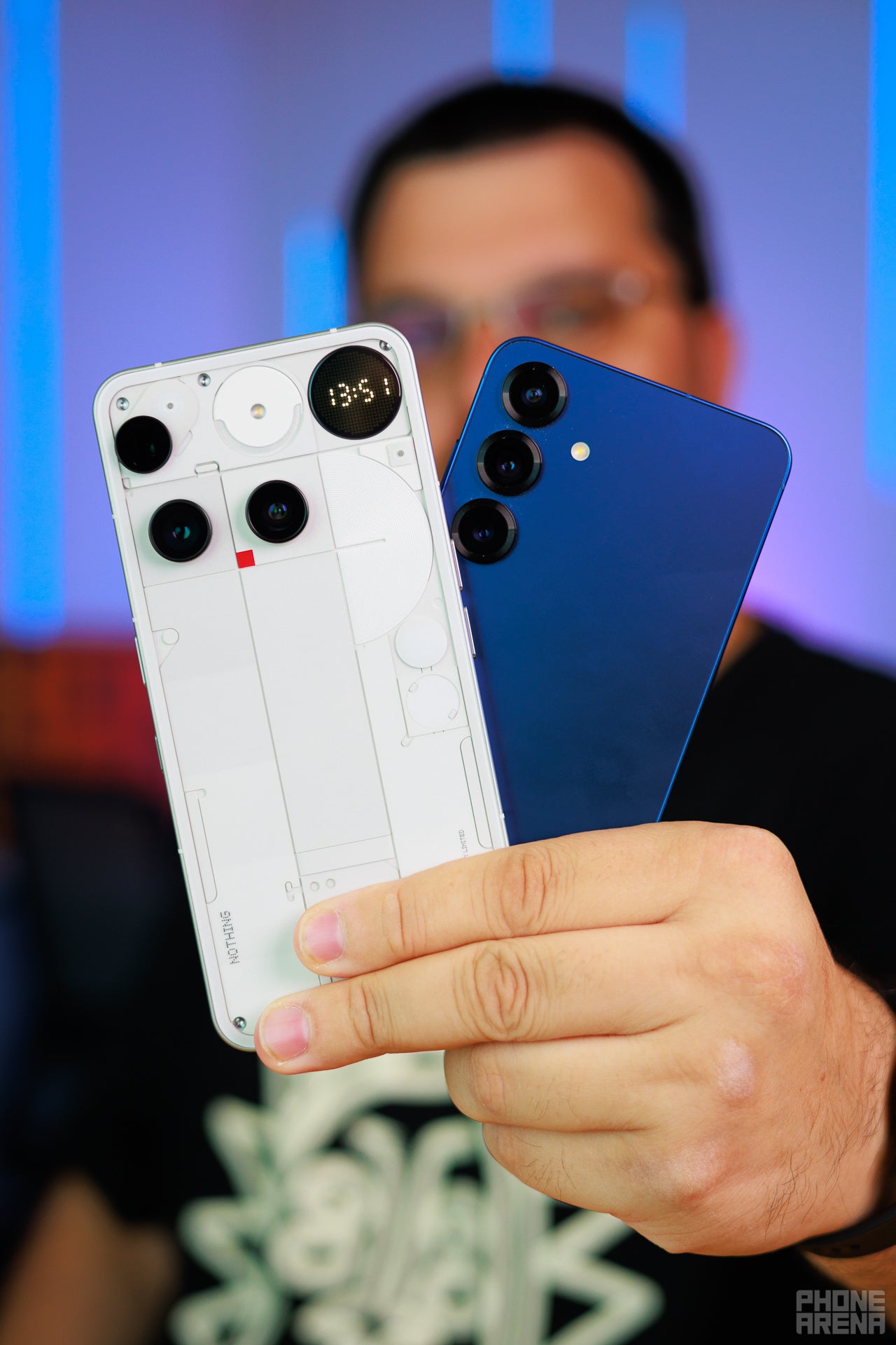 Nothing Phone (3) vs Samsung Galaxy S25 Plus: Which one is better?