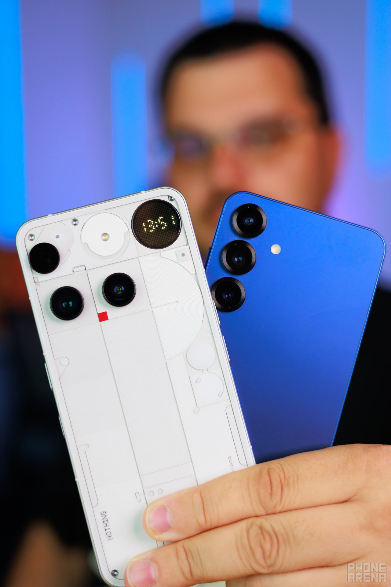 Nothing Phone (3) vs Samsung Galaxy S25 Plus: Which one is better?