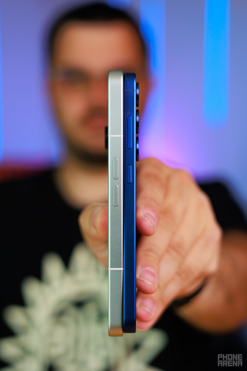 Nothing Phone (3) vs Samsung Galaxy S25 Plus: Which one is better?