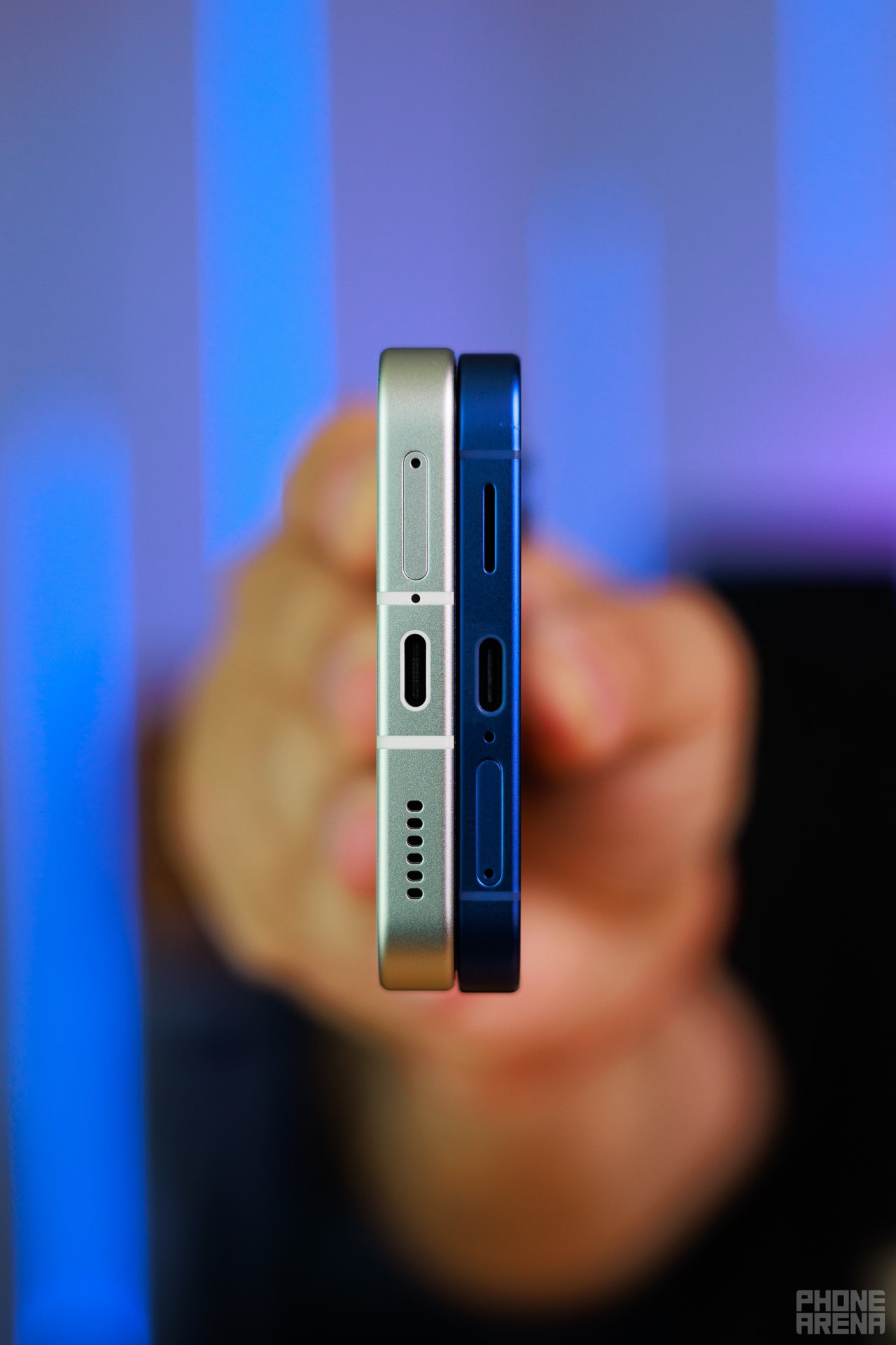 Nothing Phone (3) vs Samsung Galaxy S25 Plus: Which one is better?