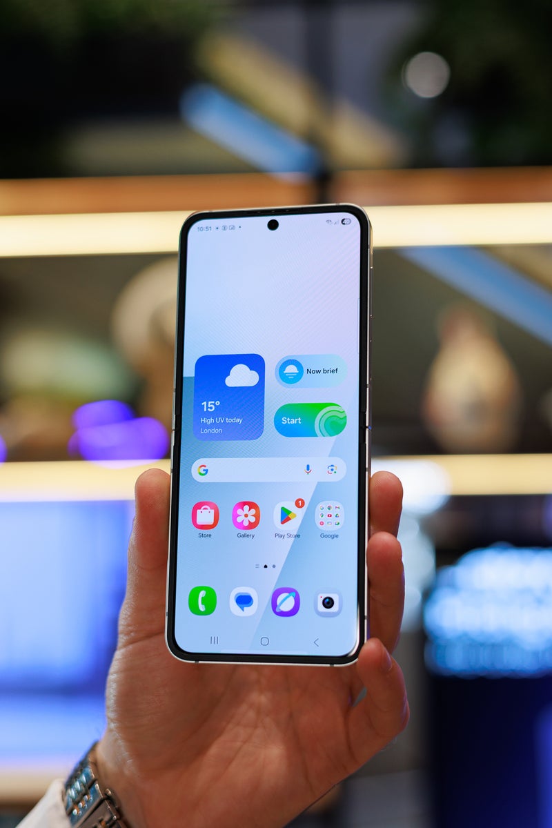 Galaxy Z Flip 7 FE Hands-on Preview: A budget foldable with a premium price tag