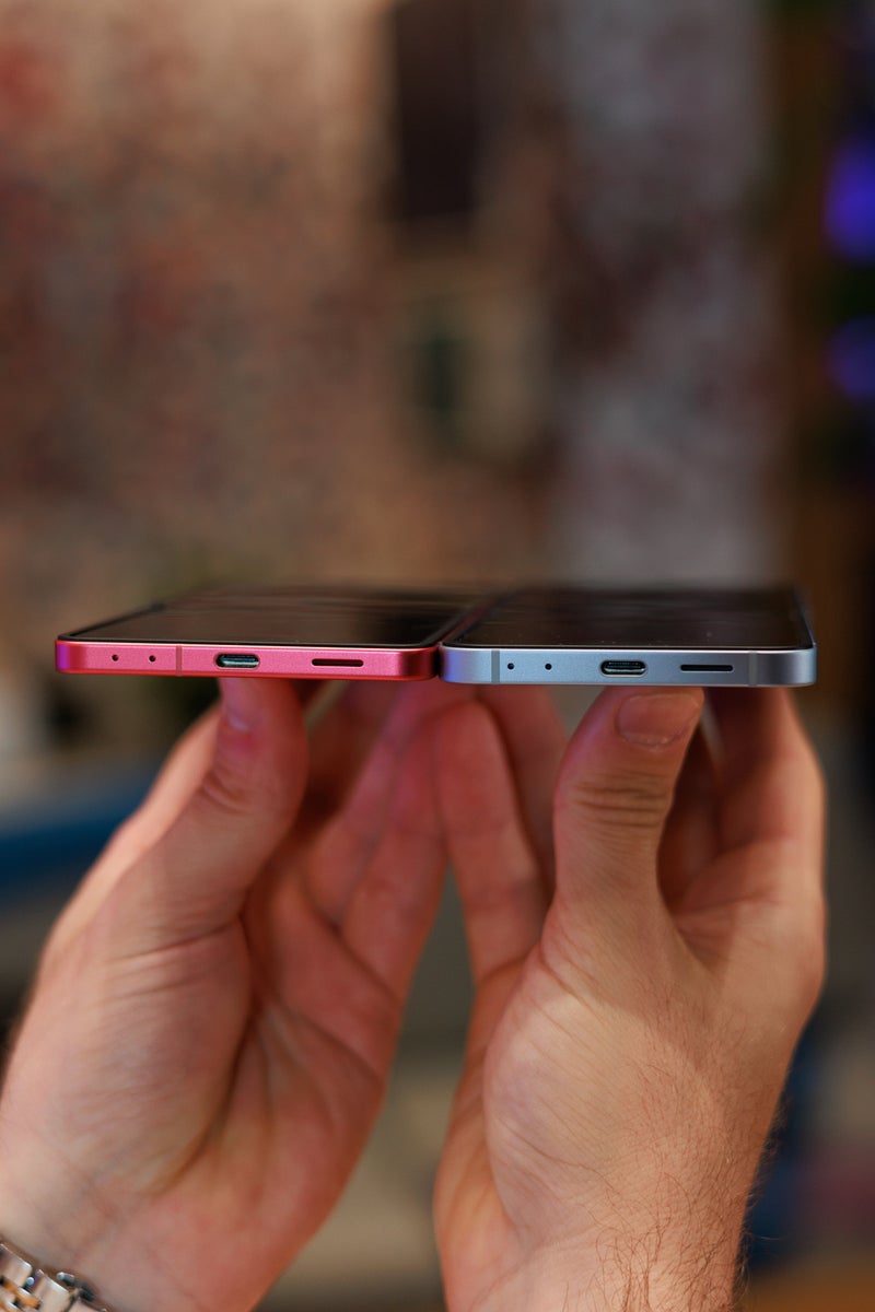 Samsung Galaxy Z Flip 7 vs Galaxy Z Flip 6: Edge-to-edge cover screen!