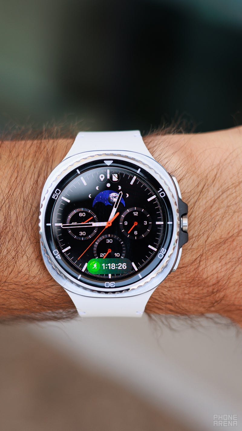 Samsung Galaxy Watch 8 Classic Review: Bezel Dazzle