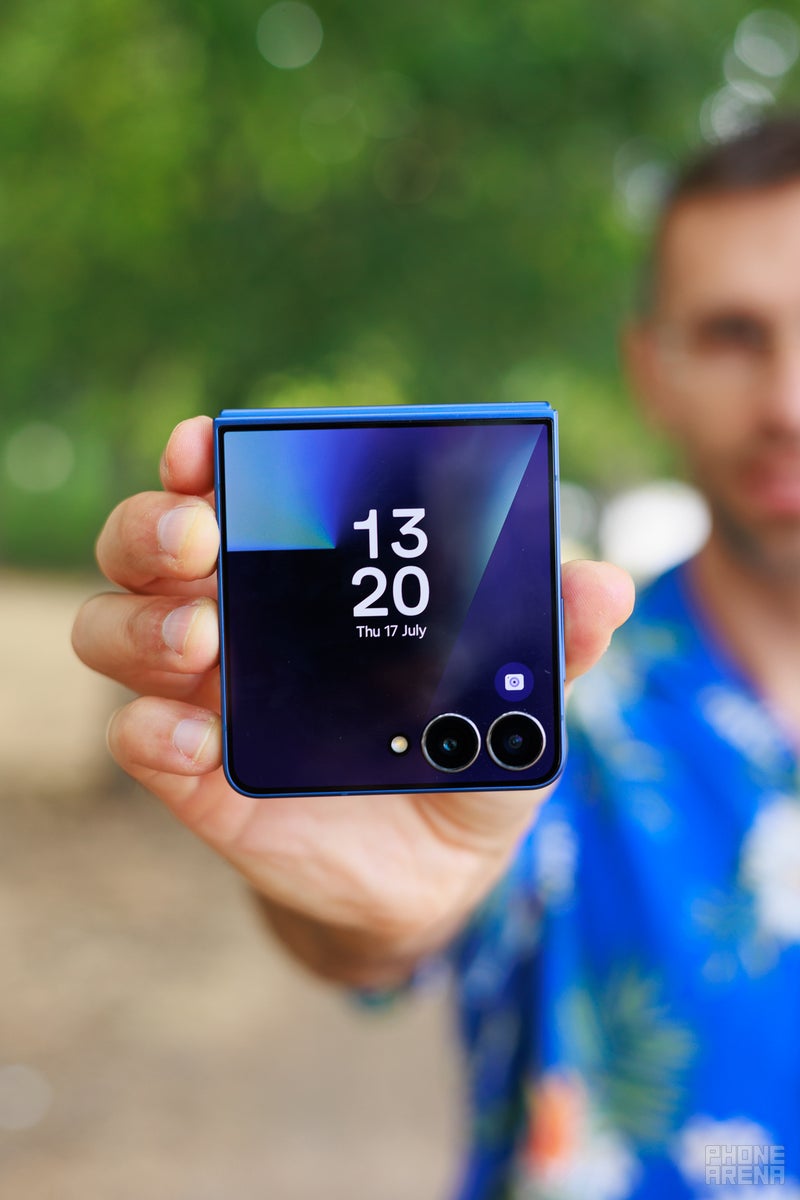 Samsung Galaxy Z Flip 7 Review: The Flip in its prime
