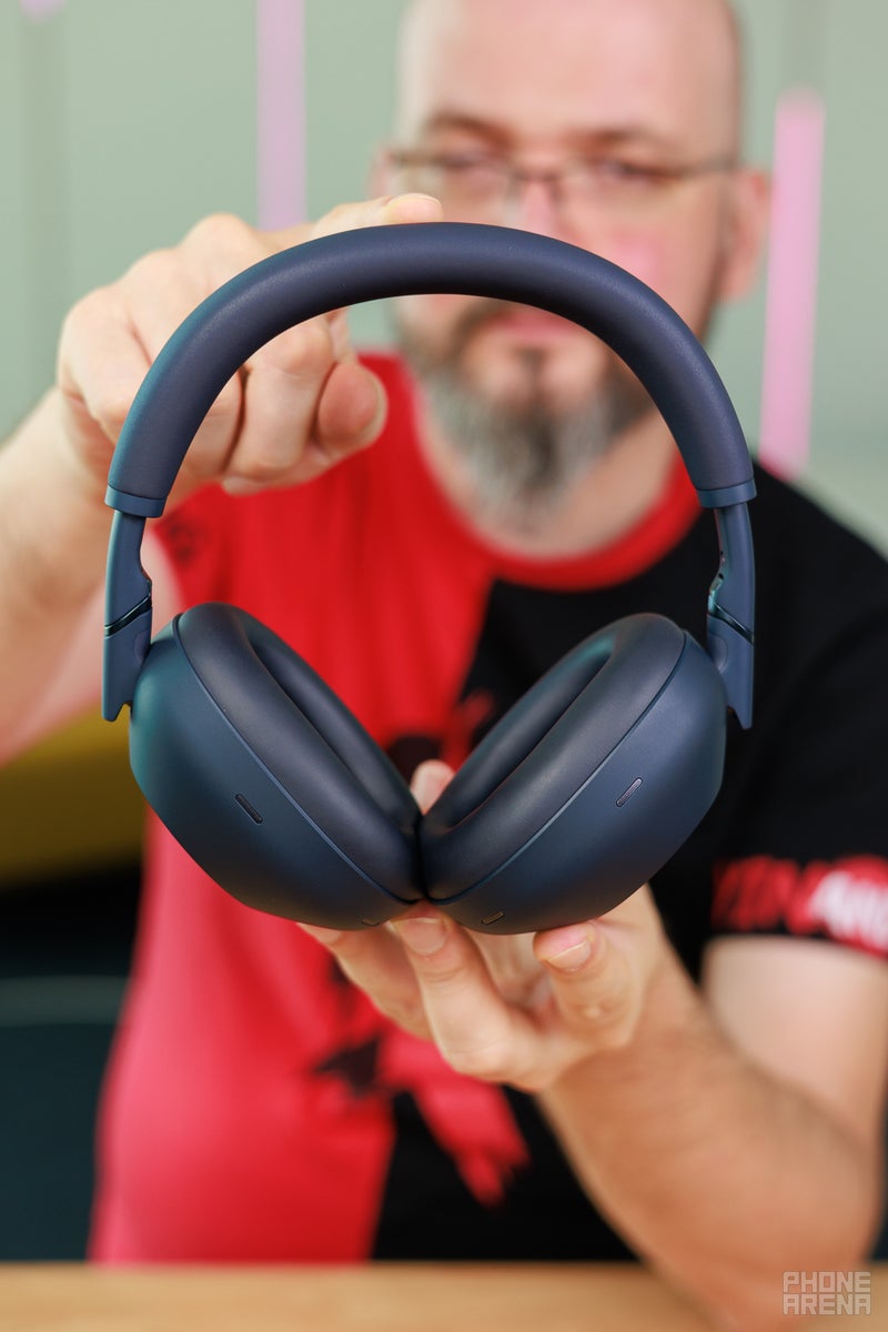 Sony WH-1000XM6 review: unbeatable