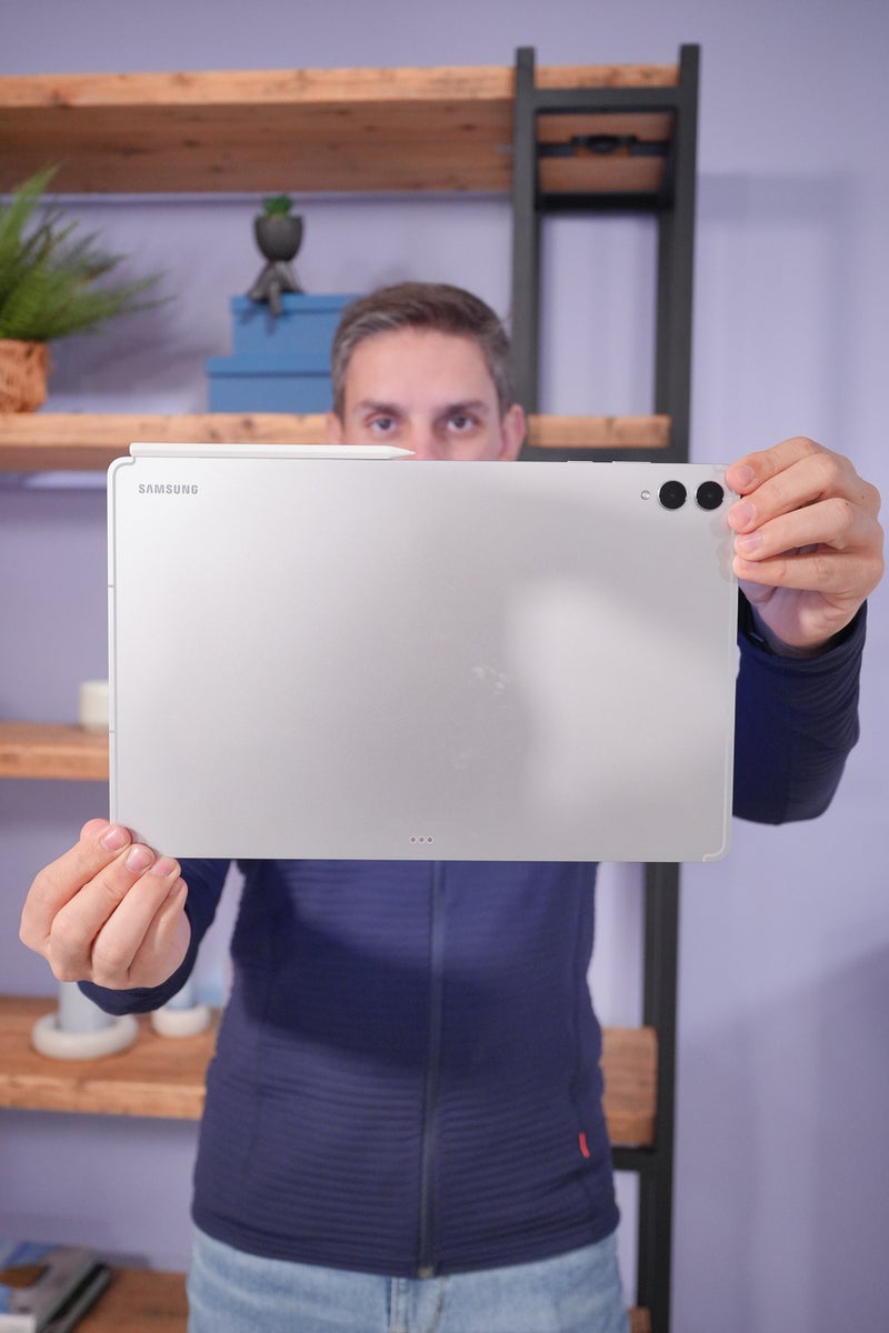 Samsung Galaxy Tab S11 Ultra Hands-on preview: That's one big boy right there!