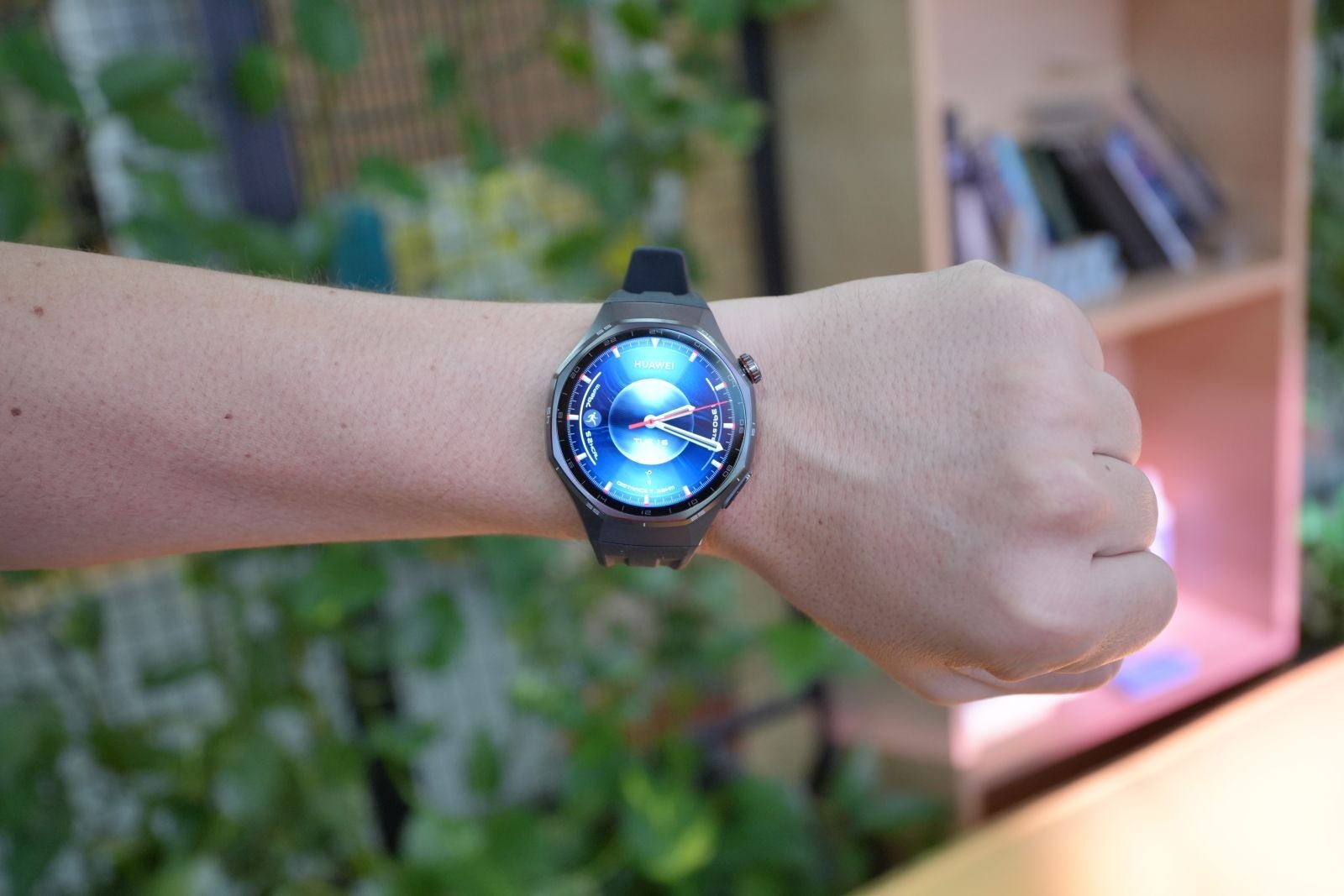 Huawei Watch GT6 Pro Review: Long distance runner