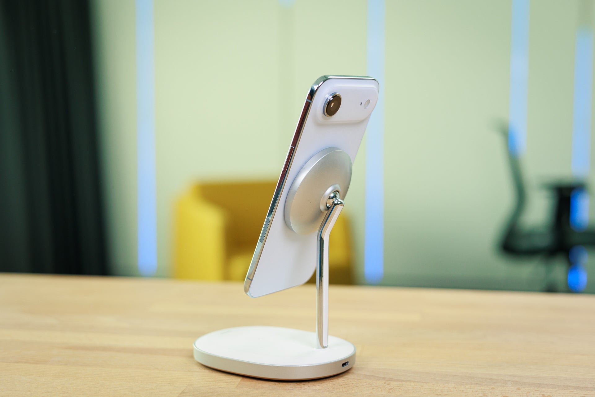 iPhone Air review: Pointless until you actually hold it in your hand