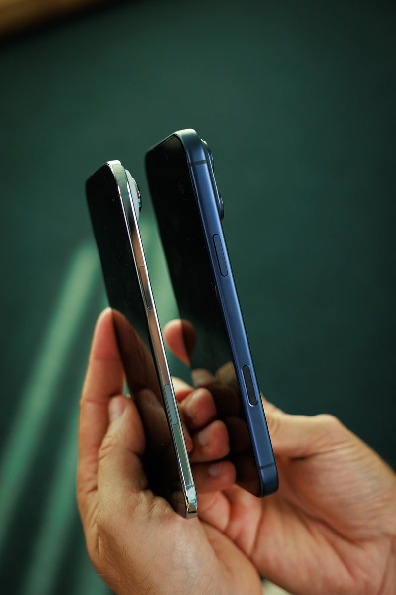 iPhone Air vs iPhone 17 Pro Max: Style versus power