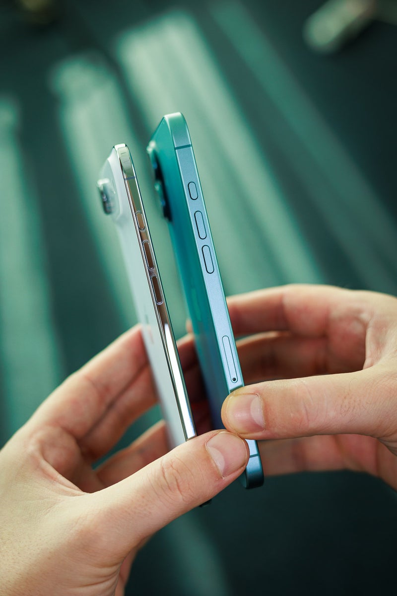 iPhone Air vs iPhone 16 Plus: Thin costs extra