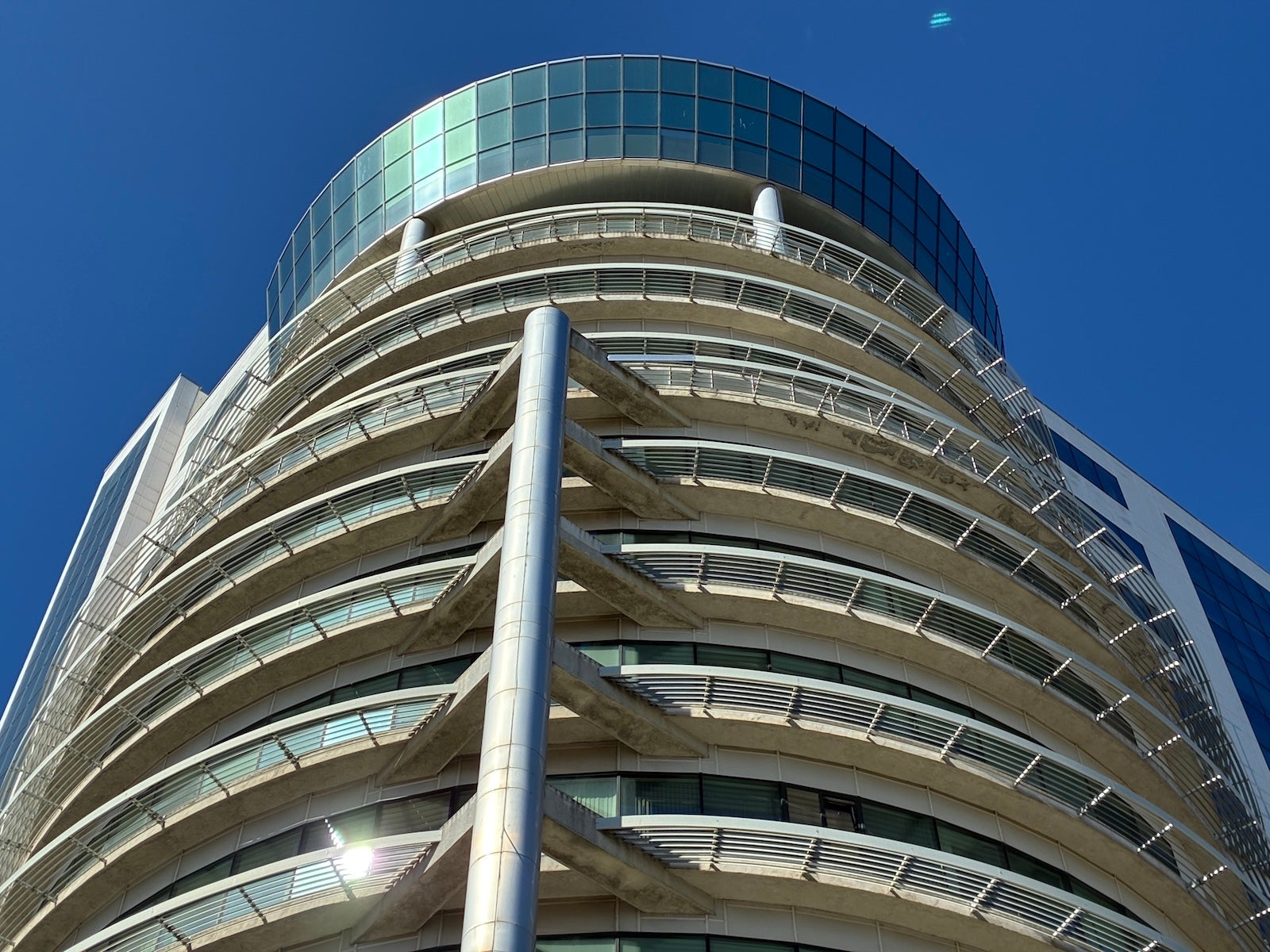 iPhone 16e 2x - iPhone 17 vs iPhone 16e: The best value iPhone in years vs the cheapest