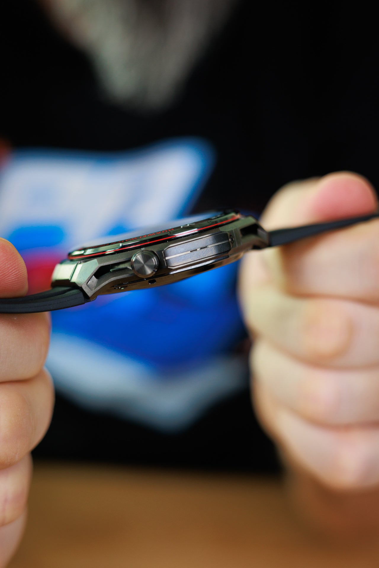 Huawei Watch Ultimate 2 review: Dive! Dive! Dive!