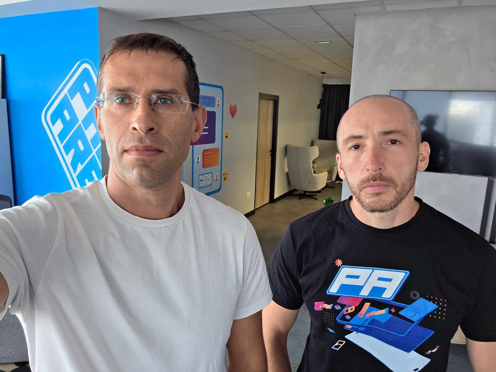 S25 Ultra&amp;nbsp;Selfie - Galaxy S25 FE vs Galaxy S25 Ultra: Go affordable or go premium?
