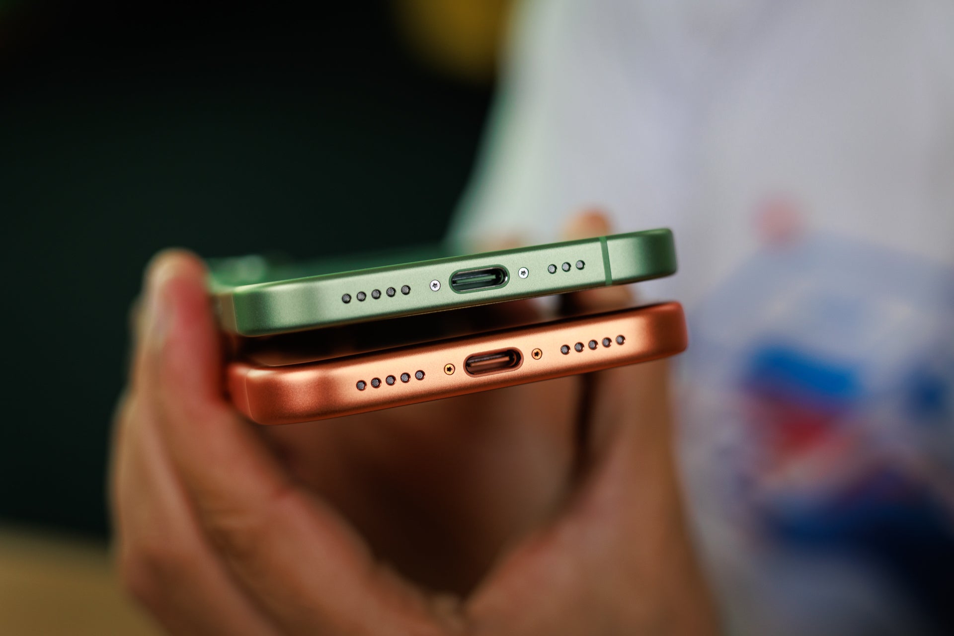 Even the base iPhone 17 now hits 30 hours of video playback — a new record for its size. | Image credit — PhoneArena - iPhone 17 vs iPhone 17 Pro: The base iPhone suddenly makes a lot more sense