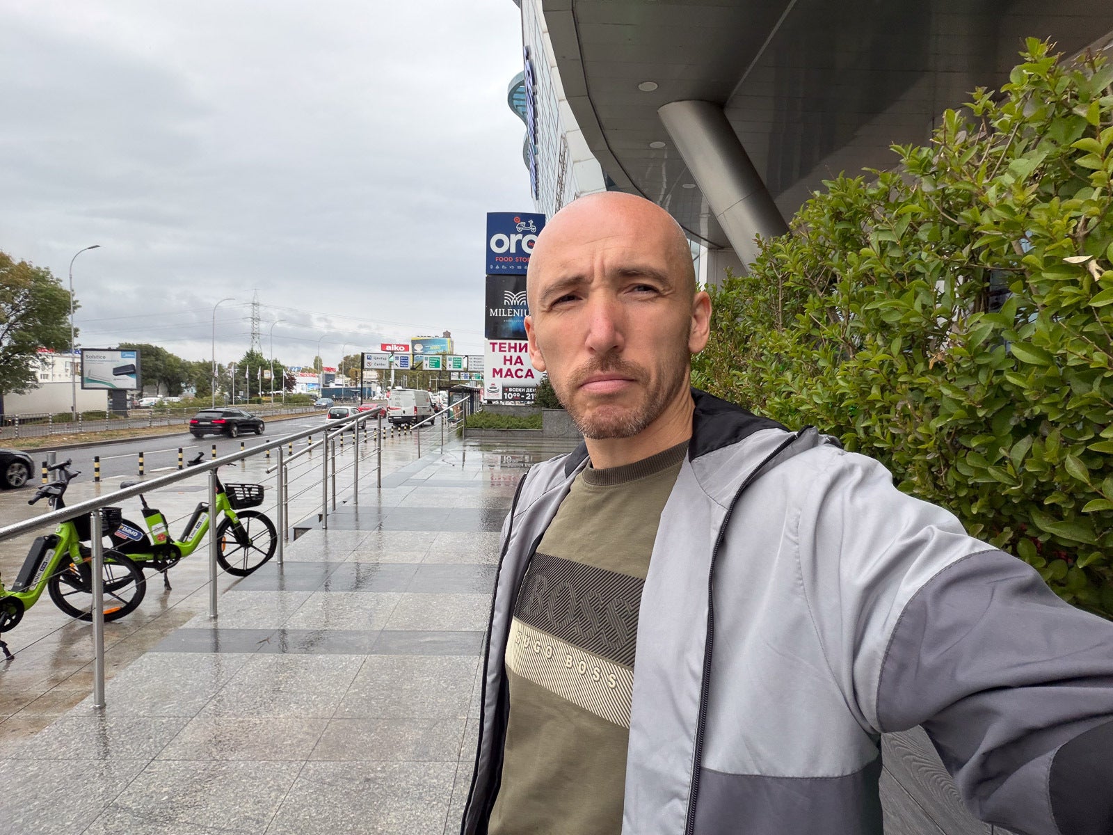 iPhone 17 Pro - iPhone 17 vs iPhone 17 Pro: The base iPhone suddenly makes a lot more sense