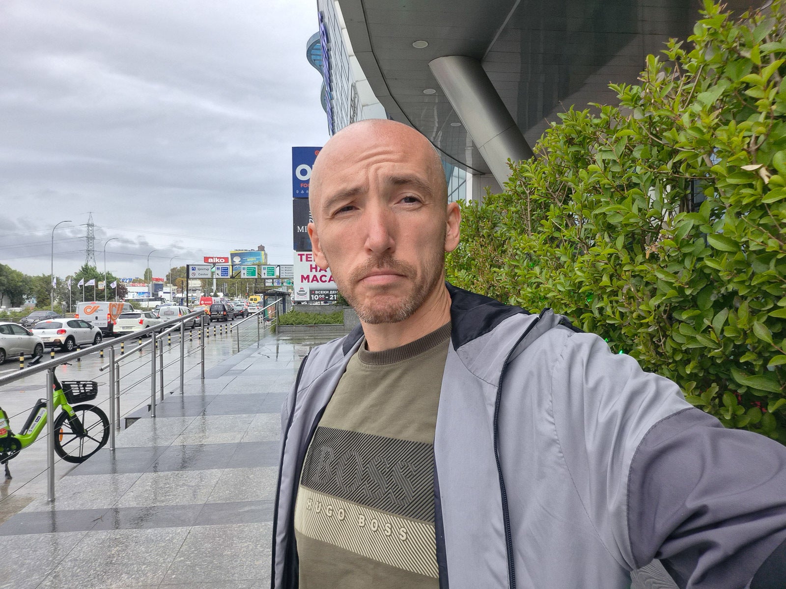 Flip 7 - Samsung Galaxy Z Flip 7 vs iPhone 17 Pro: What’s the smarter $1,099 buy in 2025?