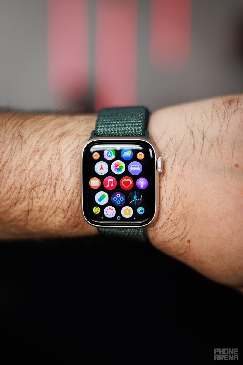 Apple Watch SE 3 review: looks outdated, but it's the best upgrade this year