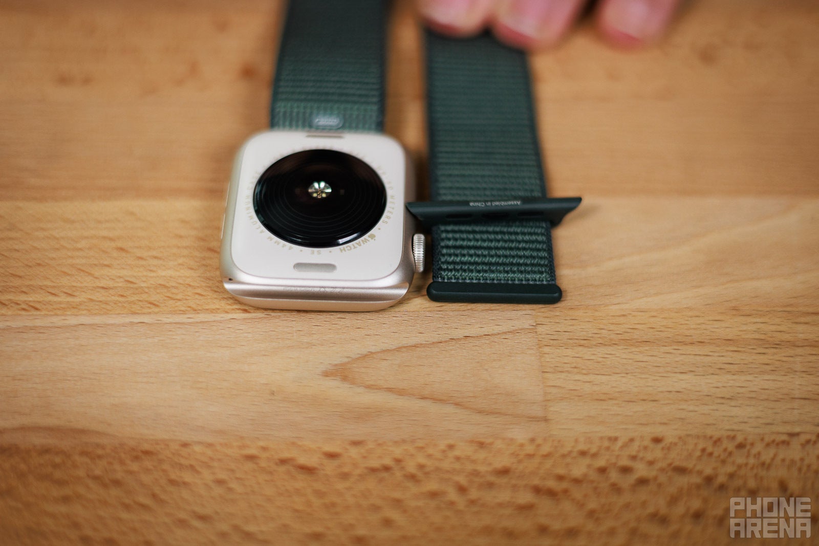 Apple Watch SE 3 review: looks outdated, but it's the best upgrade this year