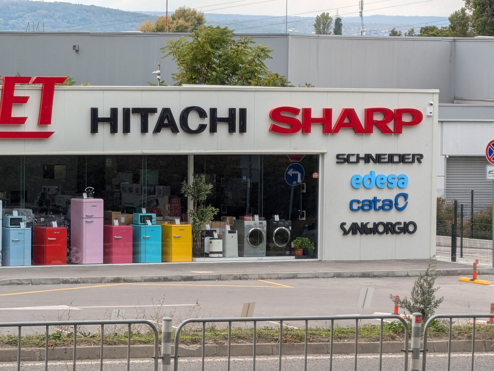 Pixel Fold - Pixel 10 Pro Fold vs Pixel Fold: Night and Day