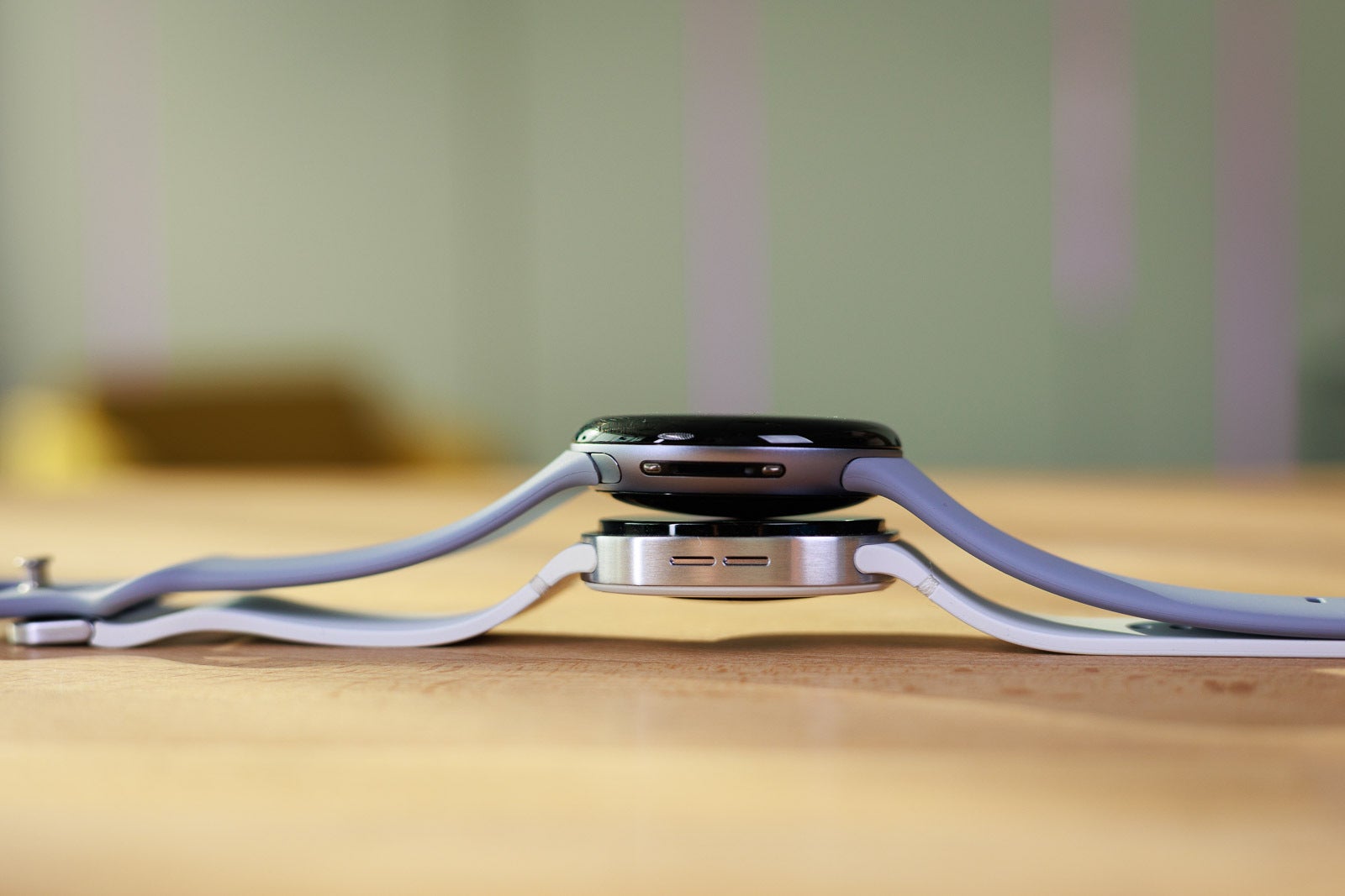 Google Pixel Watch 4 vs Galaxy Watch 8: Brain versus beauty