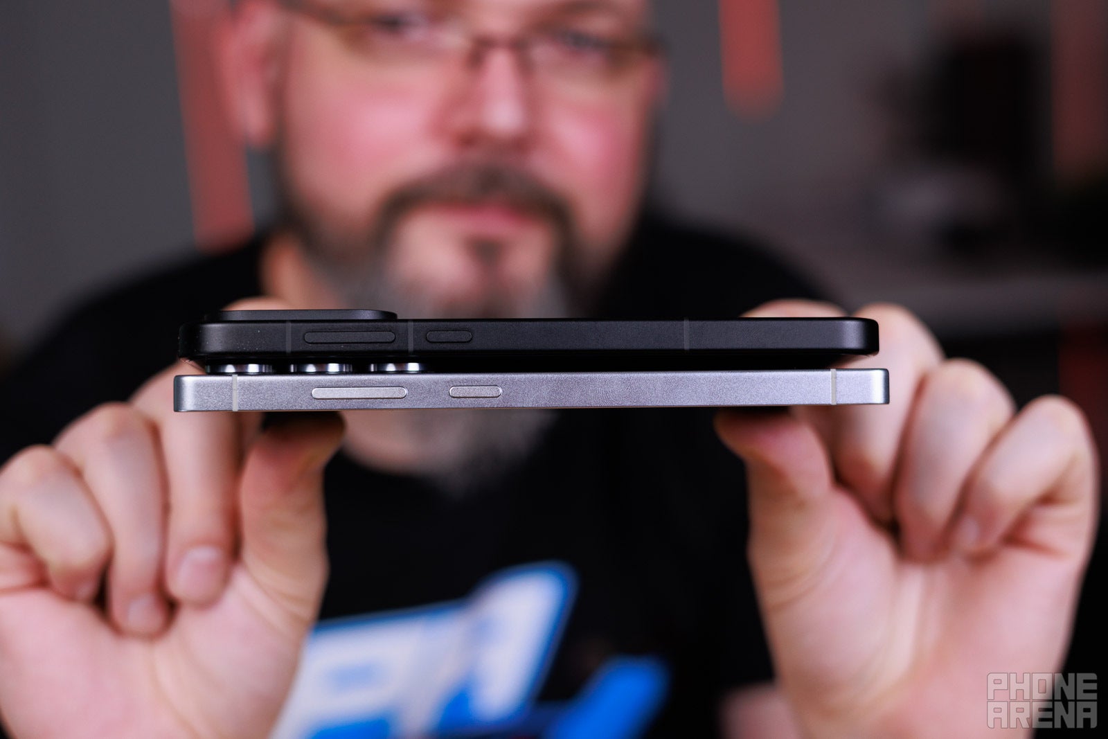 OnePlus 15 vs Galaxy S25 Ultra: Samsung has been coasting on idle for far too long