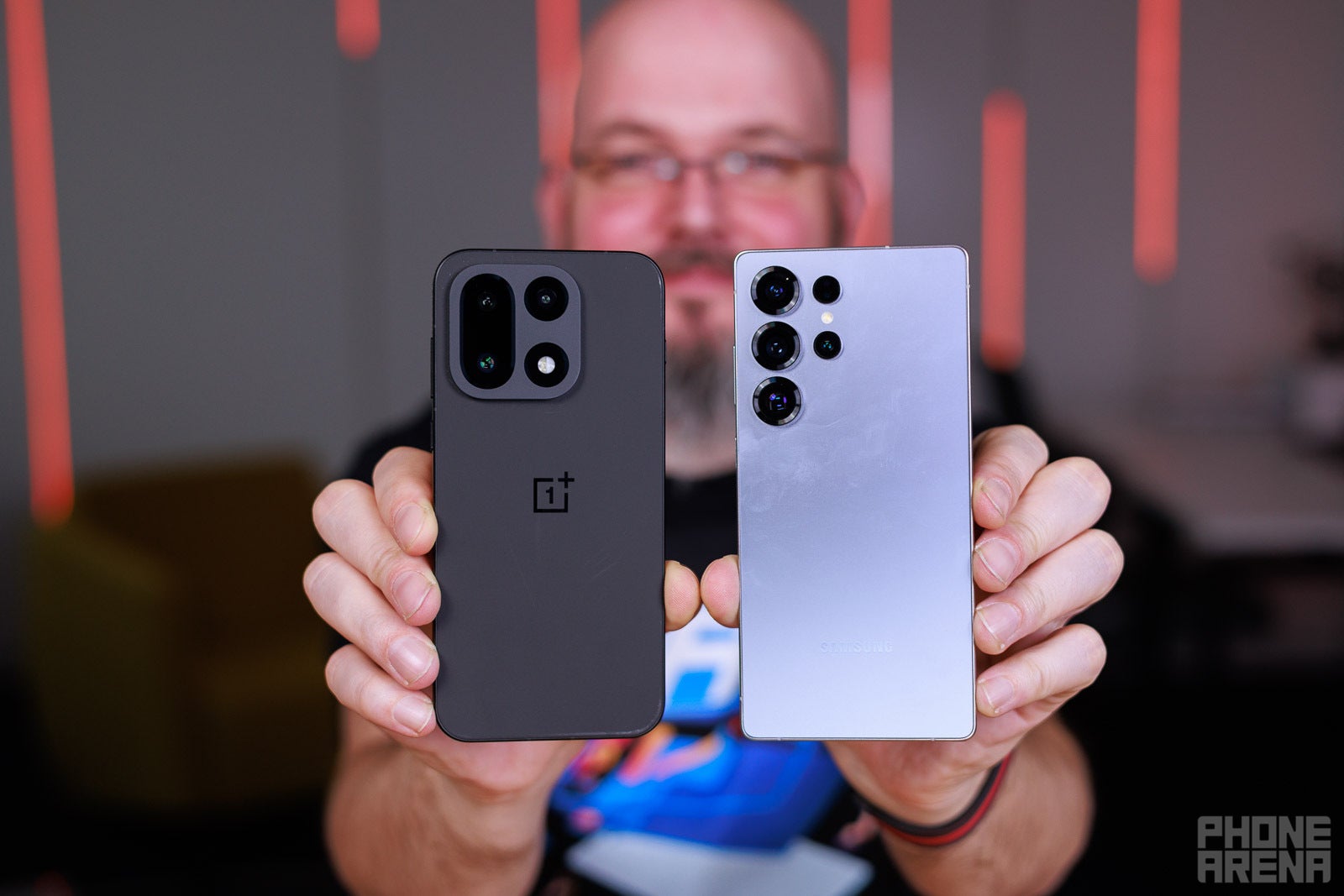 OnePlus 15 vs Galaxy S25 Ultra: Samsung has been coasting on idle for far too long