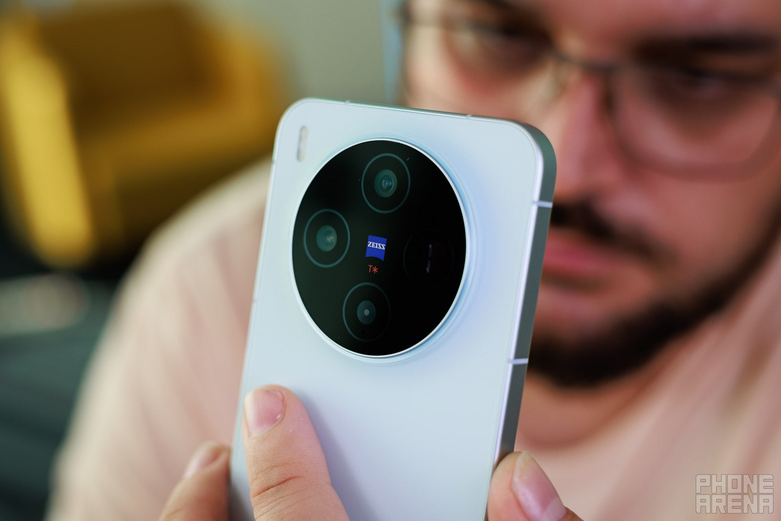 Vivo X300 review: they call it the &quot;Pro Mini&quot;