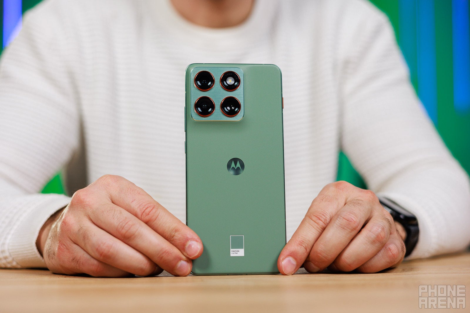 Motorola Edge 70 Review: Finally a thin phone done (mostly) right!