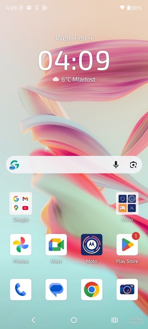 Motorola Edge 70 Review: Finally a thin phone done (mostly) right!