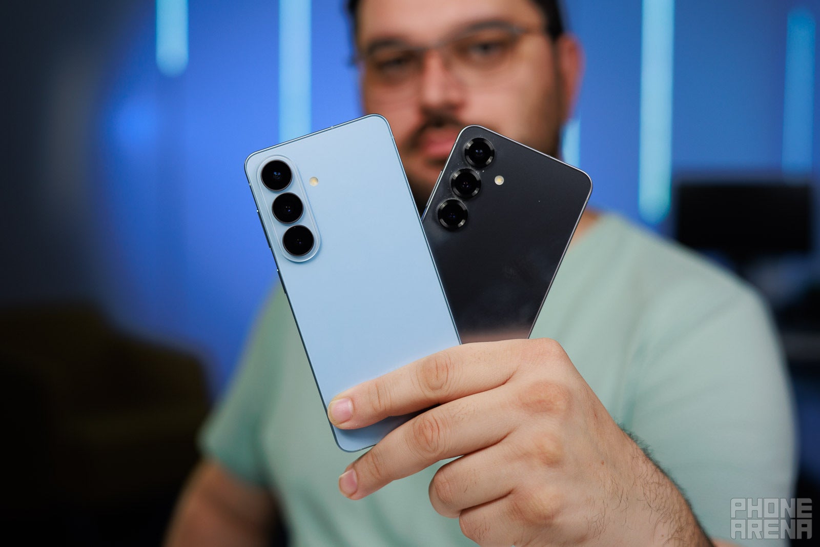 Samsung Galaxy S26 vs Galaxy S25: More base storage