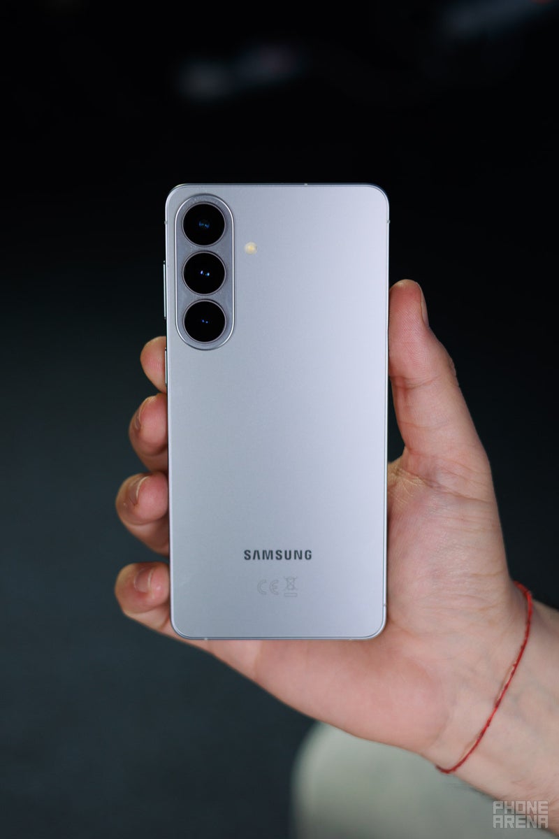 The Silver Shadow color goes hard. | Image by PhoneArena