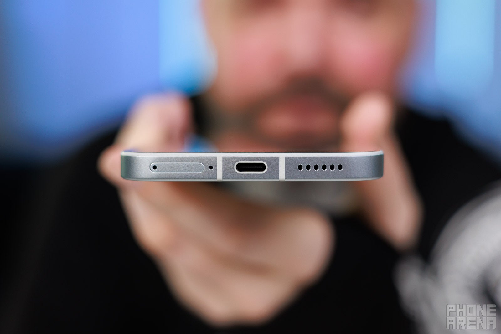 Nothing Phone (4a) Pro review: finally, aluminum unibody again!