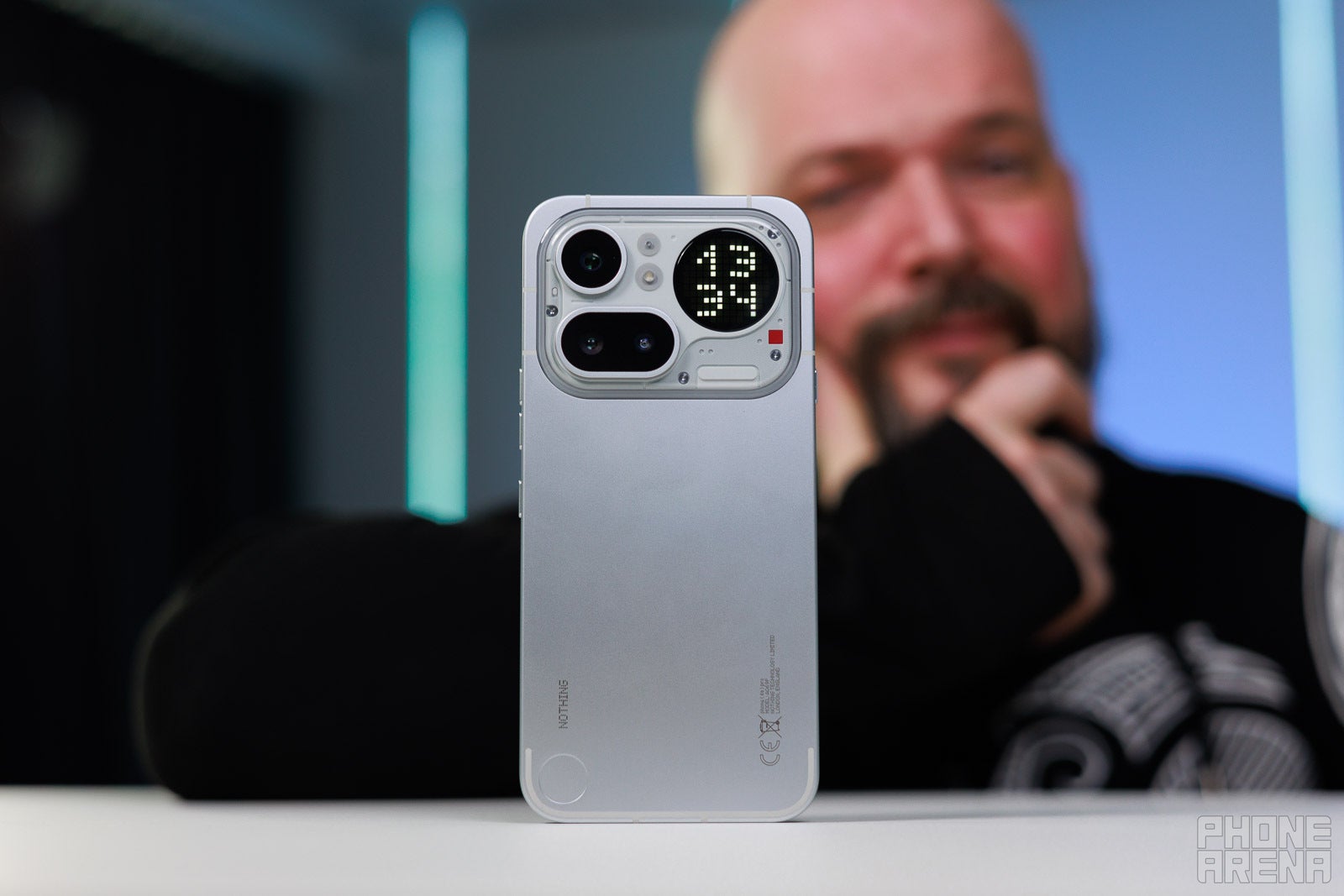 Nothing Phone (4a) Pro review: finally, aluminum unibody again!