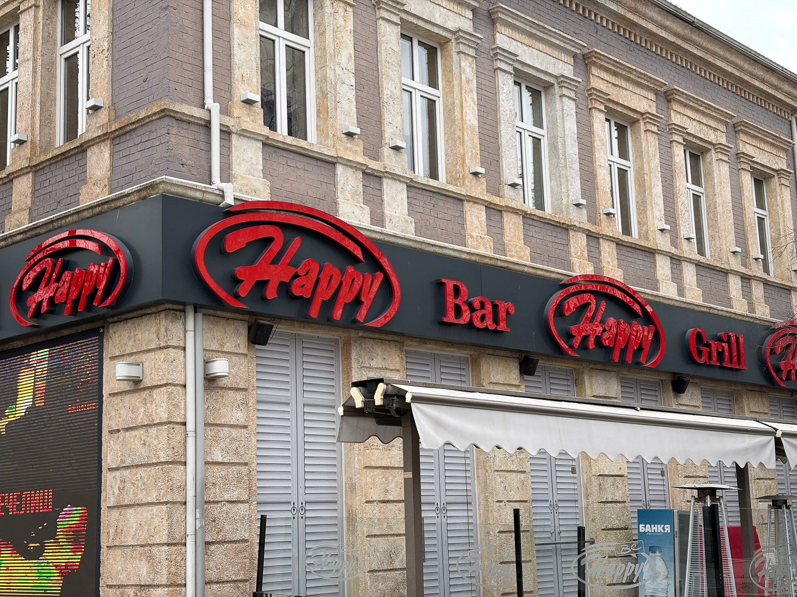 iPhone 17 2X - Apple iPhone 17e vs iPhone 17: Are the extra $200 worth it?