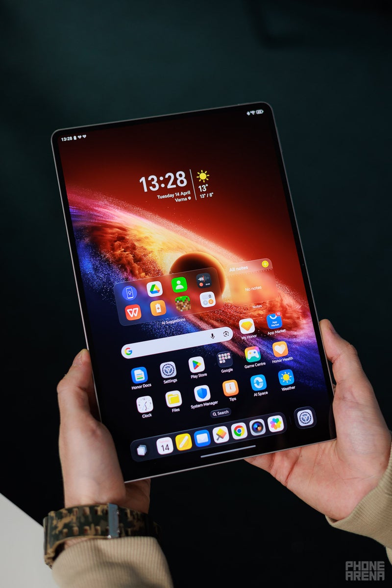 Honor MagicPad 4 review: Amazingly thin